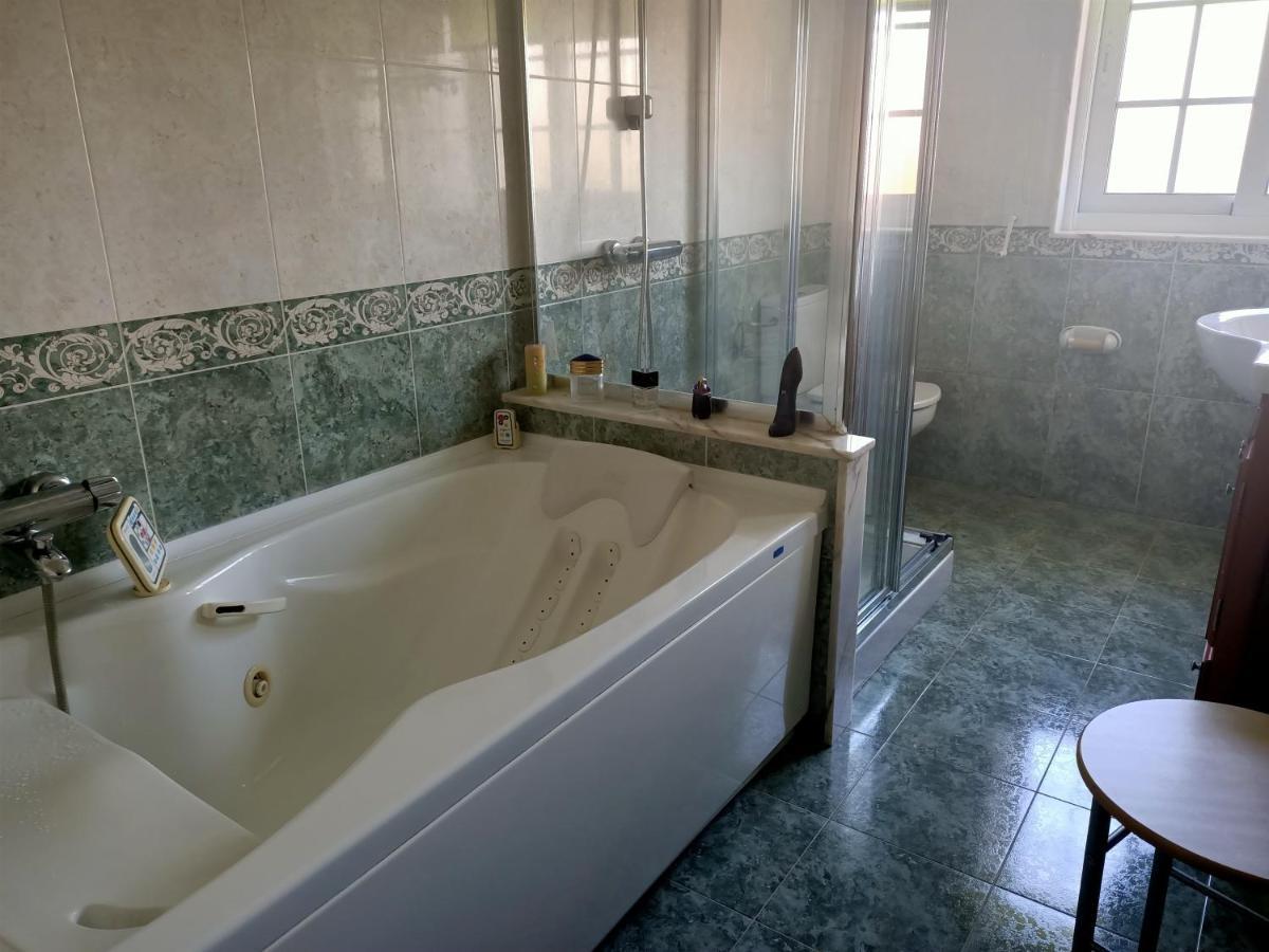 O Seixo 2 Hotel Mugardos Eksteriør billede